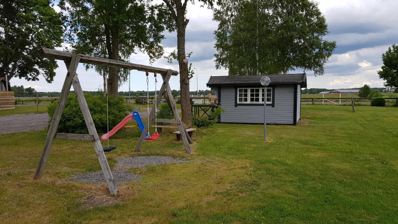 Axvall Backgardens Stugbyヴィラ エクステリア 写真